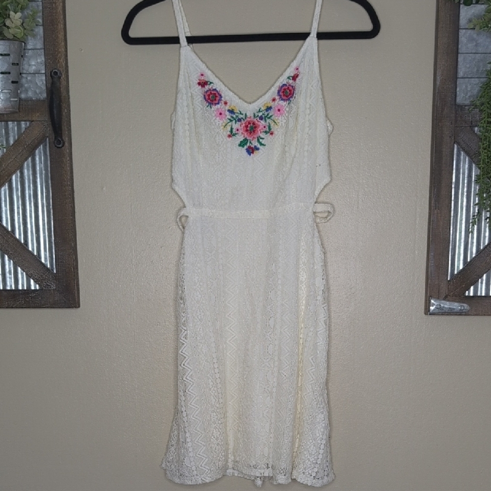 Vintage Embroidered Lace Midi Sundress